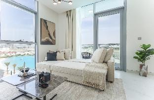 Elite LUX Holiday Homes - Lagoon View 1 BR Luxury Oasis in MBR, Dubai Apartment in Dubai