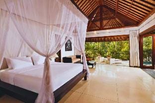 Bamboo Forest 6 BR With Private Pool NE55 Villa in Kediri