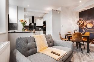 Victoria Stay | Parking Wi-Fi Amazing Apartment in England