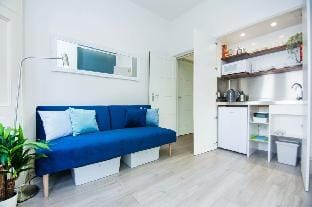 SoBo Studio 1 | by Brighton Holiday Lets Apartment in Hove