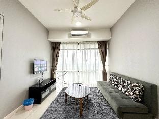 A2502 Grand Medini Studio 100mbps Netflix By STAY Apartment in Johor
