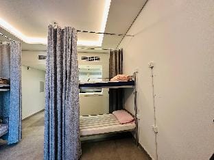 Bedspace in Business Bay in prime location. Apartment in Dubai