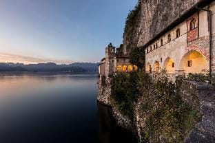 Apartment in quiet area with charming view of Lake Maggiore and mountains Apartment in Canton of Ticino