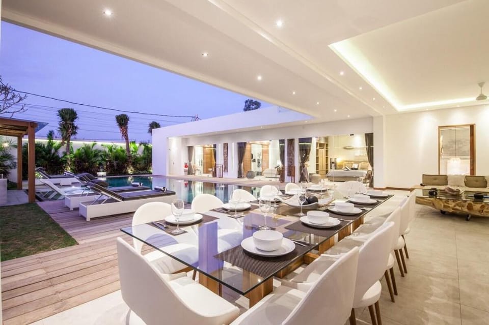 NIKO 2 R  New Villa Close to Finns Beach Club Villa in North Kuta