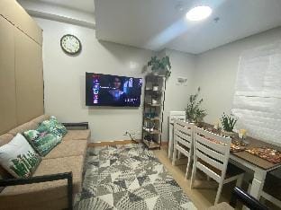Barkada / Family Room @Trees Residences w/Videoke Apartment in Quezon City