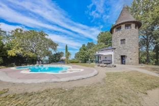 Le Tour De Vigne - Windmill in Neuffons Vacation rental in Occitanie