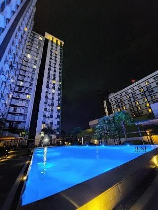 Centrio Tower City View -Netflix Apartment in Cagayan de Oro