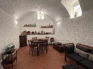 Il Convento Ancient Apartment with private garden Vacation rental in Bellagio