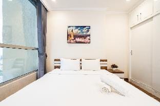 1 Bedroom Apartment - Vinhomes Central Park Apartment in Ho Chi Minh City