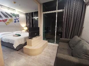 泰国 芭堤雅 中天 高档公寓精装修 海景 距离中天夜市300米 Apartment in Pattaya City