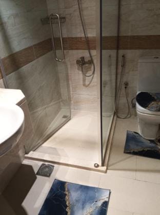 Modern Room with Patio, Kitchen, Pool & Gym Vacation rental in Dubai