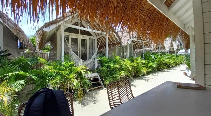 Love Coconut Bungalow Inn in Pemenang