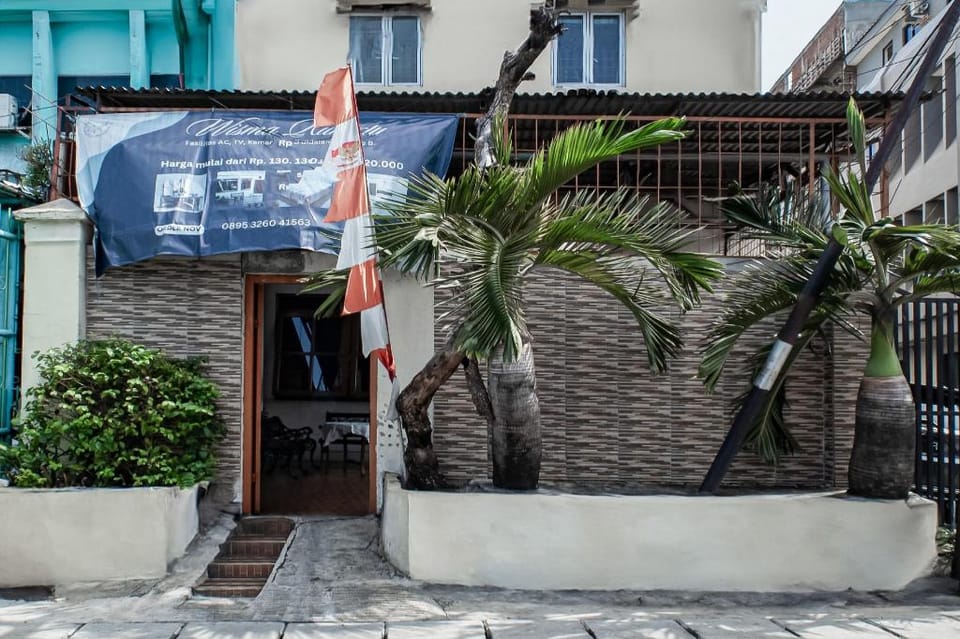 Wisma Rumka Bed and Breakfast in Jakarta
