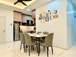 Decozy7.0 Ipoh Town Condo(12pax) Vacation rental in Ipoh