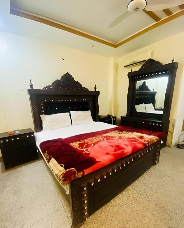 Hotel sand Hills Hotel in Islamabad