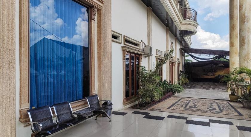 Zahira Guesthouse Syariah Hotel in Indonesia