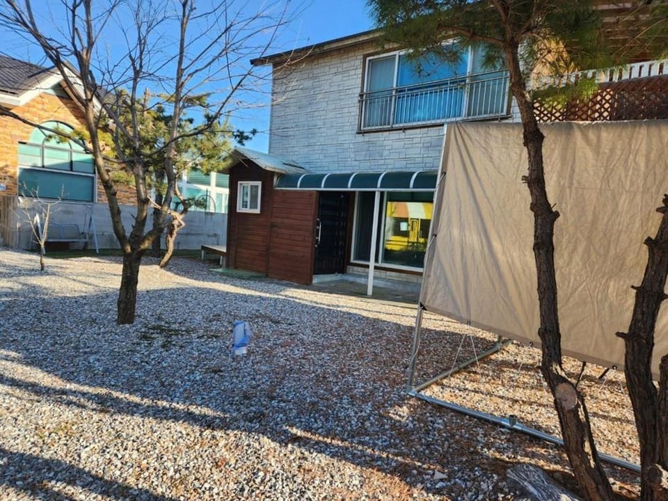Daebudo Concert 375 Bed and Breakfast in Gyeonggi-do