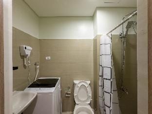 Stylish 1BR in Shore 2 | Steps from MOA 1X35 Apartment in Pasay
