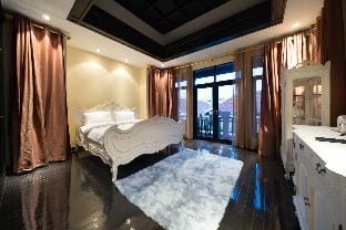 Luxurious Pattaya Pool Villa  Villa in Pattaya City