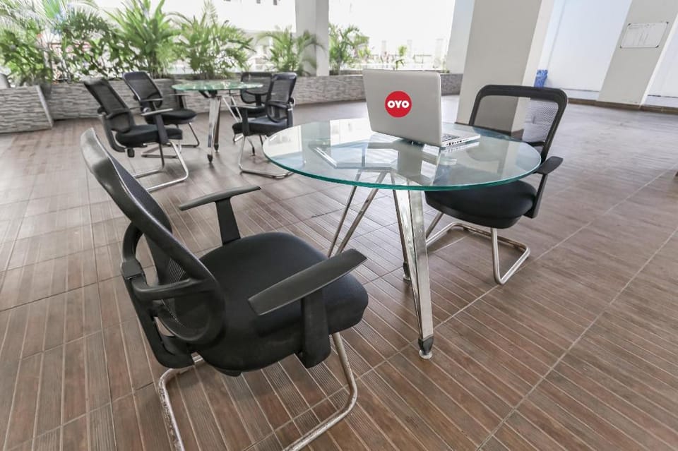 Capital O 93593 Pelangi Loftville City Hotel in Jakarta