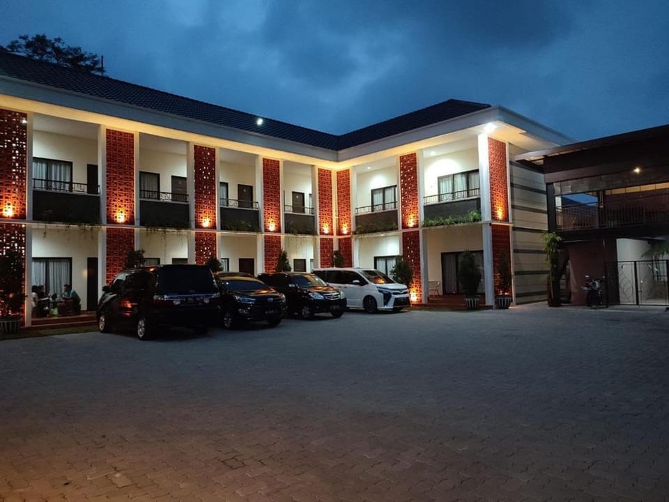 Nirvana House (Guest House Syari'ah) Hotel in Indonesia