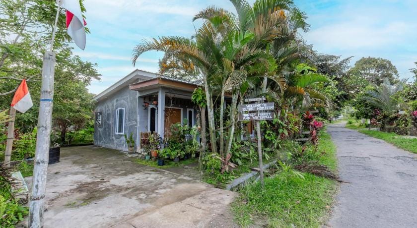 Hotel O Lestari Homestay Hotel in West Nusa Tenggara, Indonesia