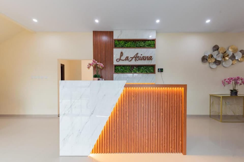 RedDoorz Plus @ La Asiana Guest house Hotel in West Java