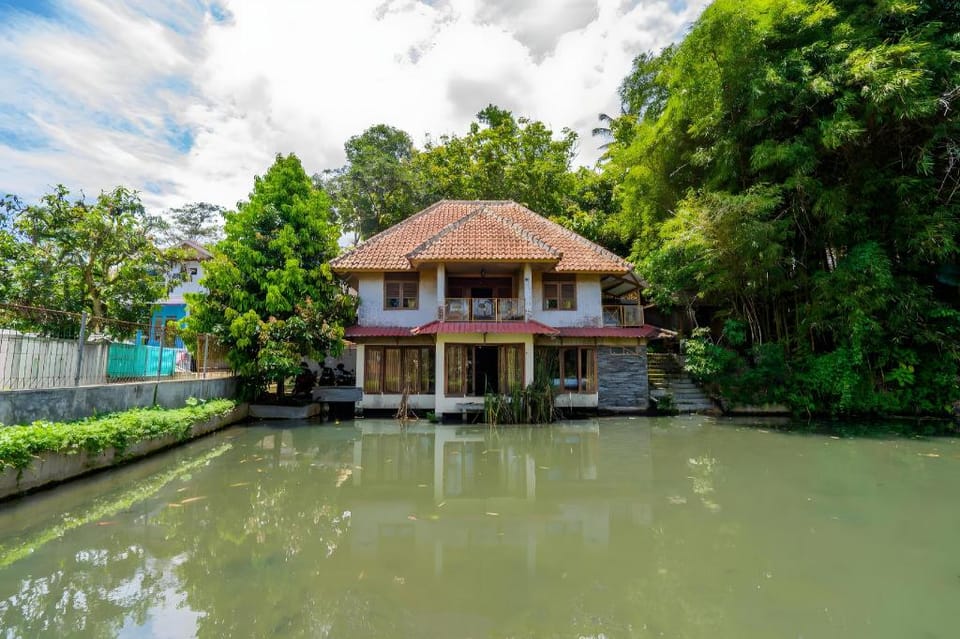 OYO 93656 Villa Cassanova Syariah Hotel in West Java