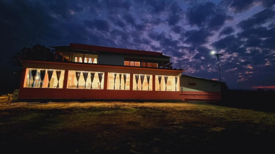 Saanvi Royal Club Hotel in Bangladesh