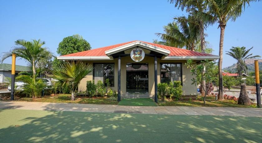 E & G GREEN COURTS RESORT Hotel in Maharashtra