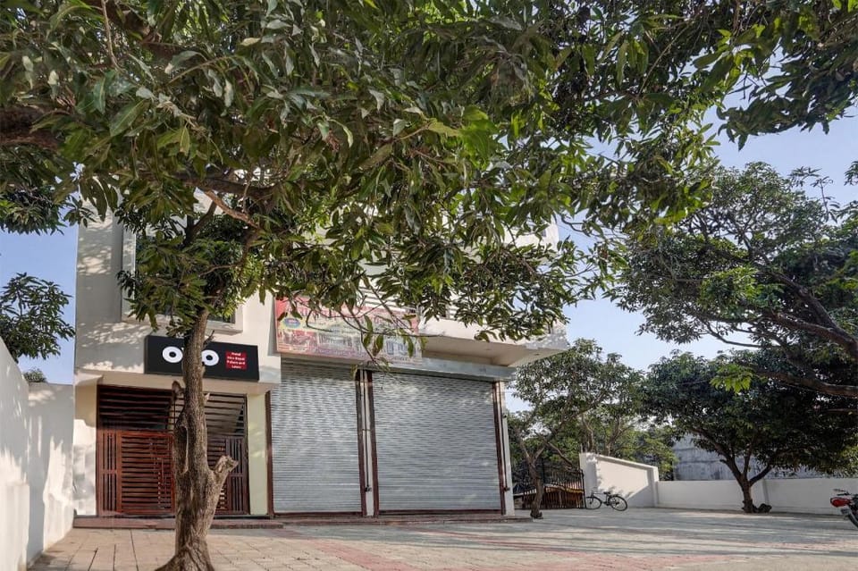Hotel O by OYO Hira Royal Palace And Lawn Hotel in Nepal