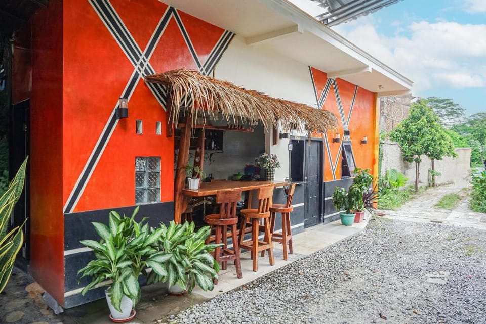 OYO 93631 Eltsania Exclusive Homestay Syariah Hotel in Indonesia