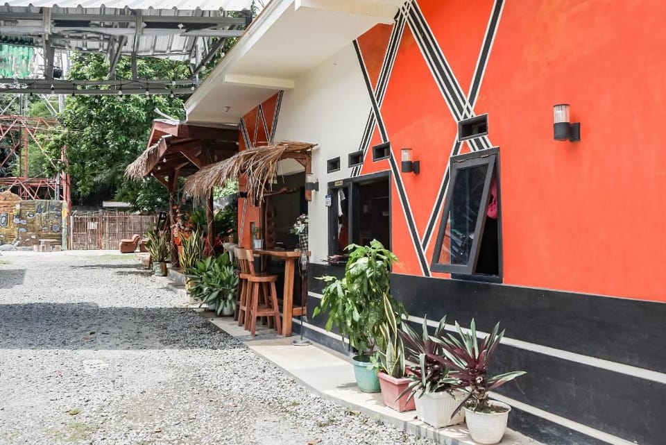 OYO 93631 Eltsania Exclusive Homestay Syariah Hotel in Indonesia