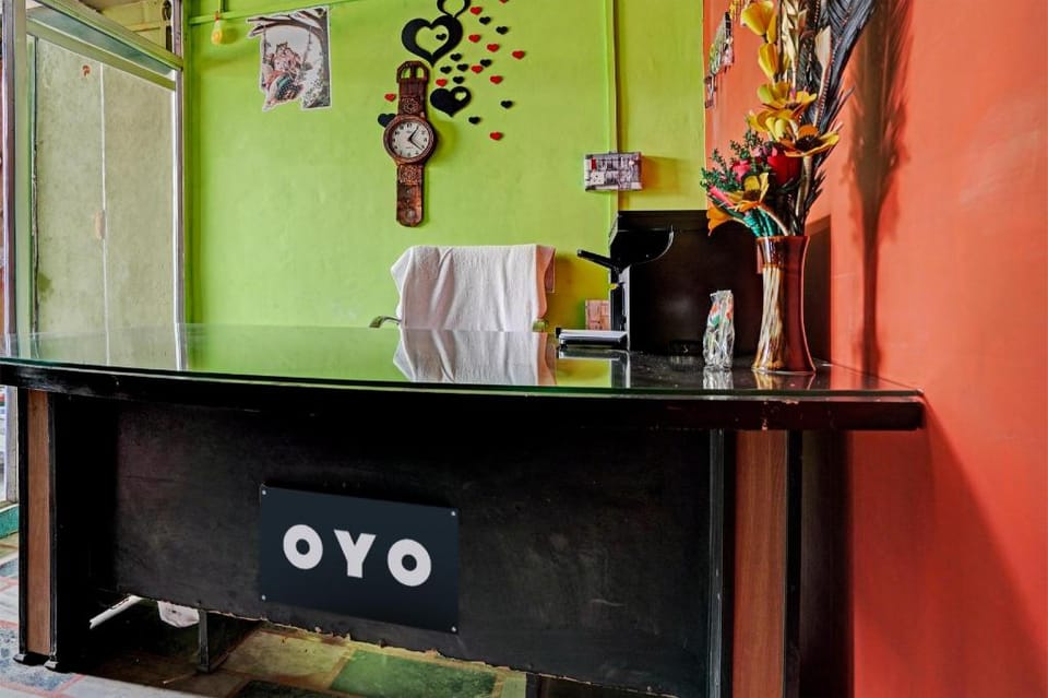 SPOT ON THE PRATHAM HOTEL Hotel in Uttar Pradesh