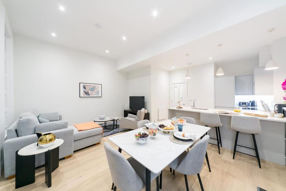 Urban Chic - Acre Apartment in City of Westminster