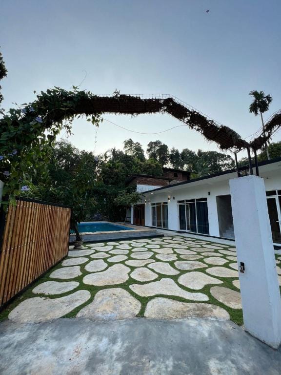 The Hideaway Weligama Bed and Breakfast in Southern Province
