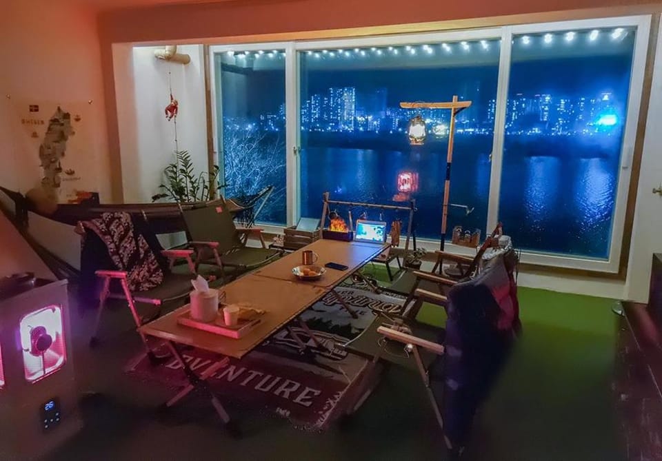 바다같은 남한강풍경/ 남한강이 코앞에/캠핑감성 인테리어 /도시뷰 야경(밤바다 느낌) Villa in Gyeonggi-do