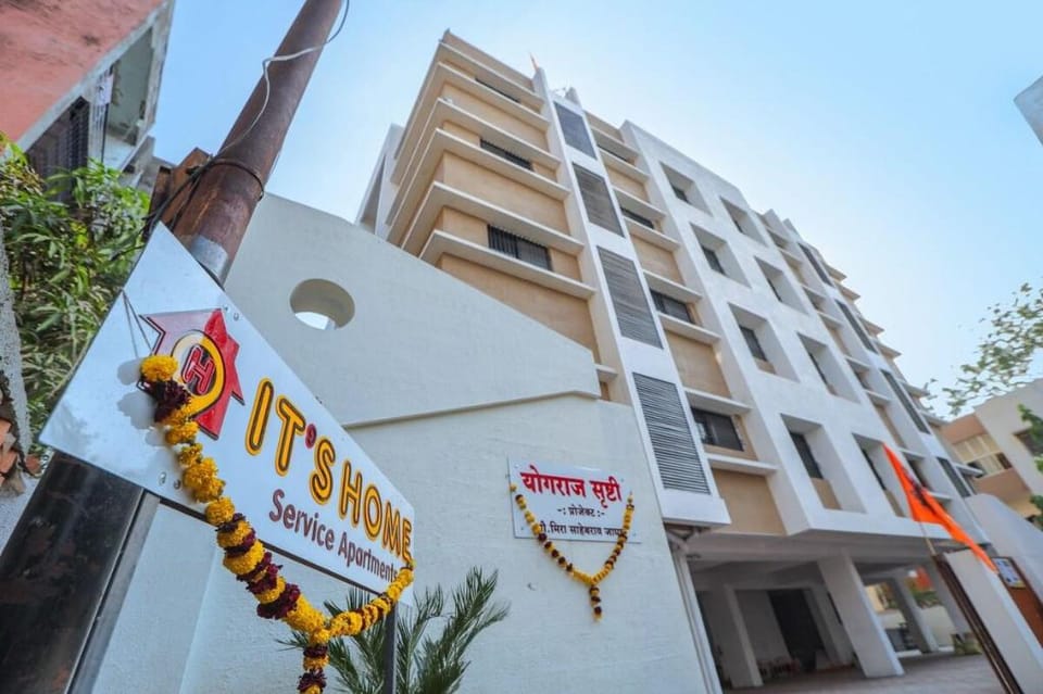 IT'S HOME SERVICE APARTMENT Apartment in Maharashtra