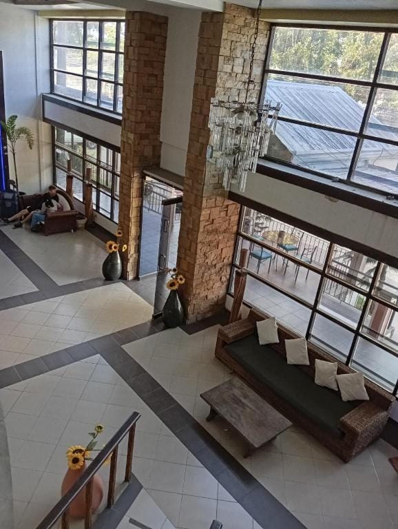 The Loft Layover- 3mins proximity close to airport Apartment in Lapu-Lapu City