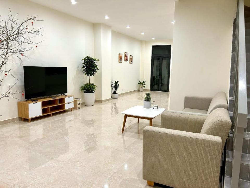 Deja Vu Homestay Vinhomes Ocean Park 2 Villa in Laos