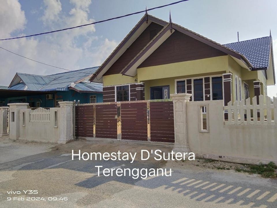 HOMESTAY D'SUTERA Vacation rental in Terengganu, Malaysia