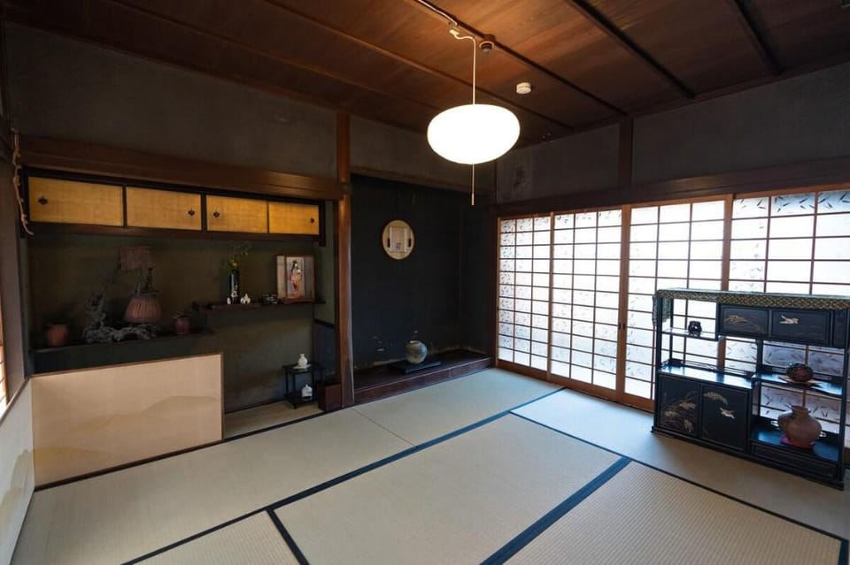 Tetsu-juro (Kyukokukuni) | Himeji Castle's Ouzashiki, 400-Year-Old Inn Villa in Hyogo Prefecture