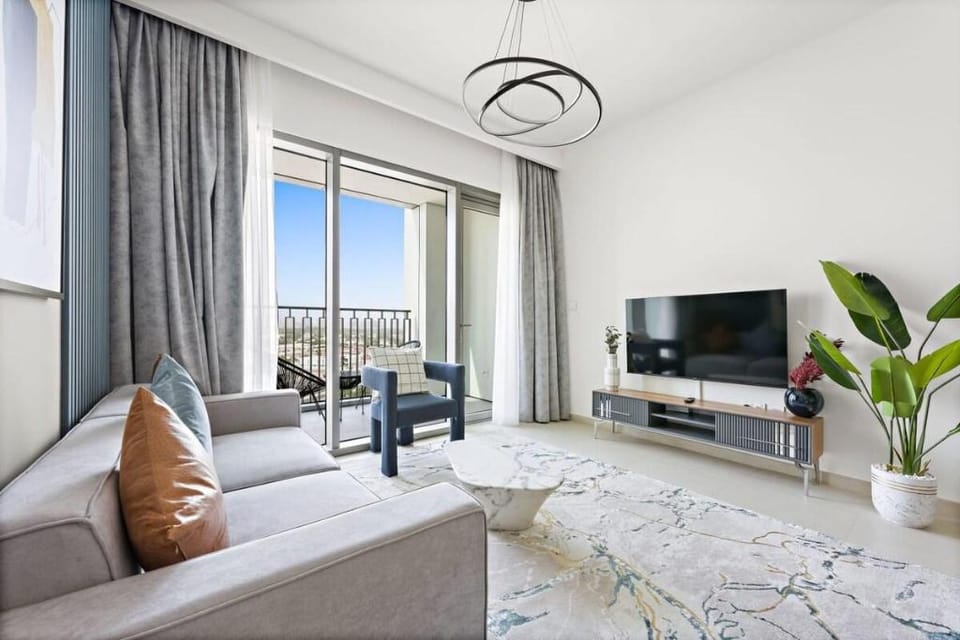 Silkhaus New 1 BDR |Luxurious vibes |Downtown View Apartment in Dubai