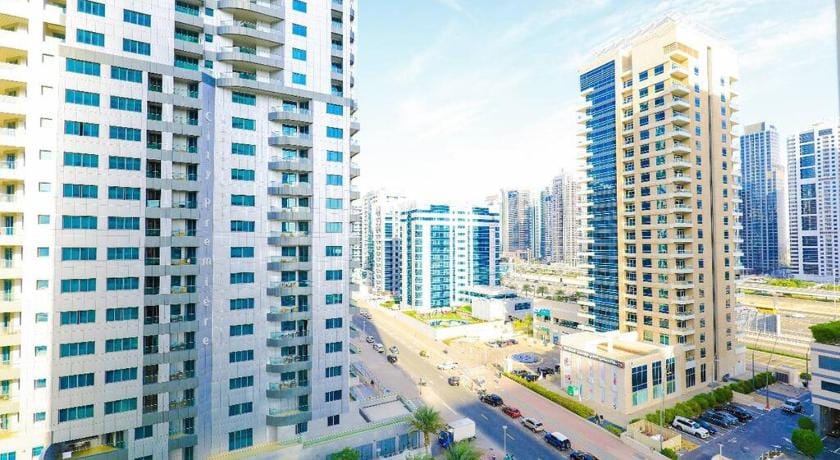 Elegant Marina View Studio King Bed Apartment in Dubai
