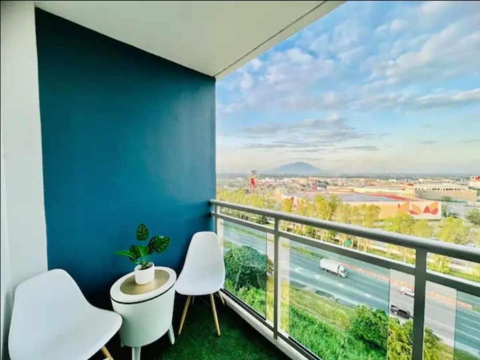 R & D Staycation - Azure North Pampanga Apartment in Calabarzon