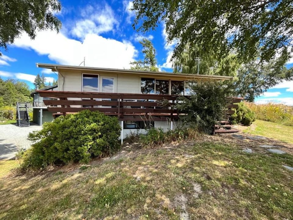 Church House Beside the Lake Vacation rental in Lake Tekapo