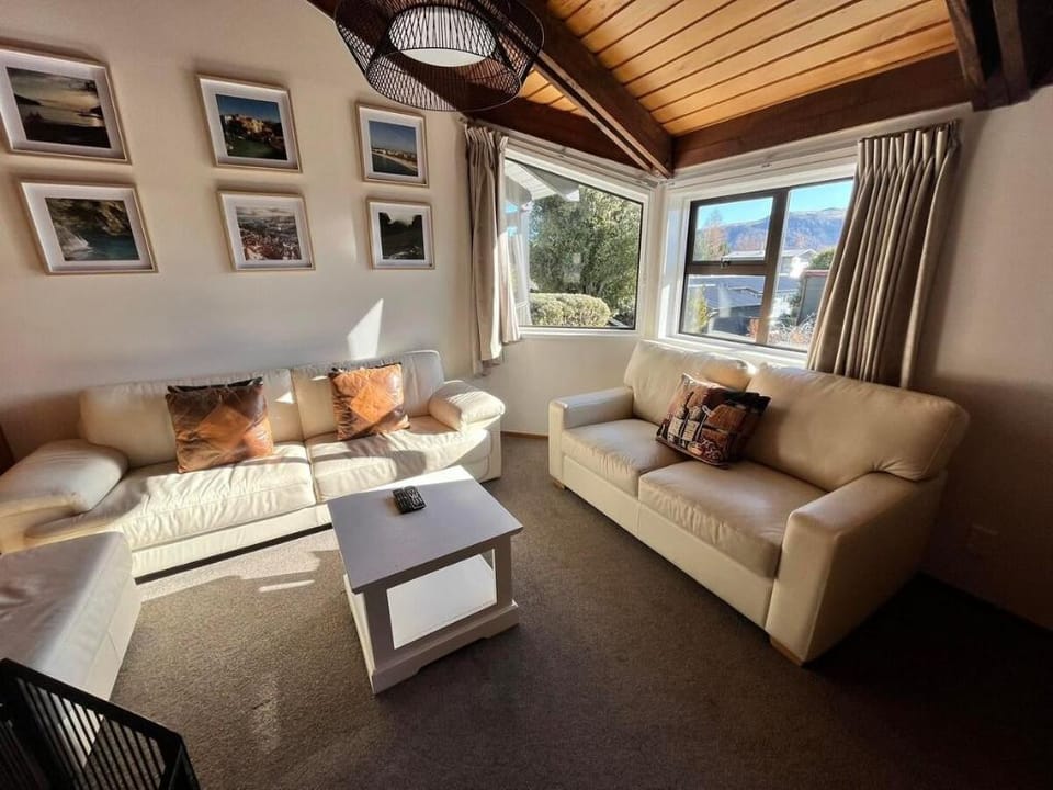 Mountain Views on Murray Vacation rental in Lake Tekapo
