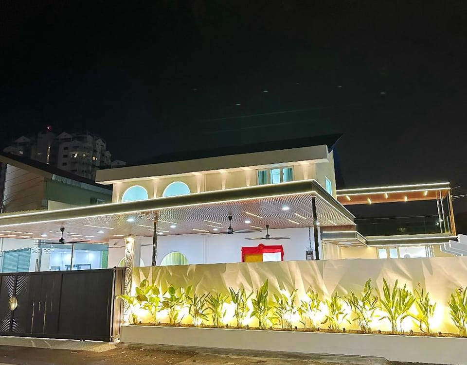 Bossku Villa KTV+BIGPool+BBQ(24pax)7 min to Jonker Vacation rental in Malacca