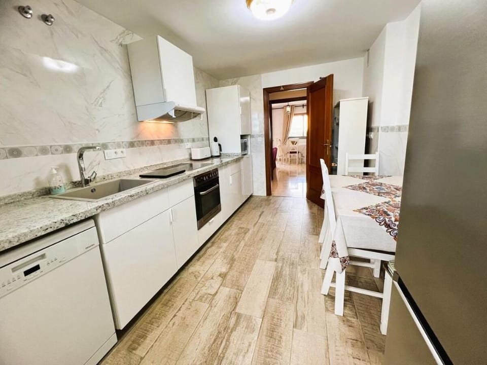 Fabulous 3 bed Apartment "Myramar Palmeras" Vacation rental in Fuengirola
