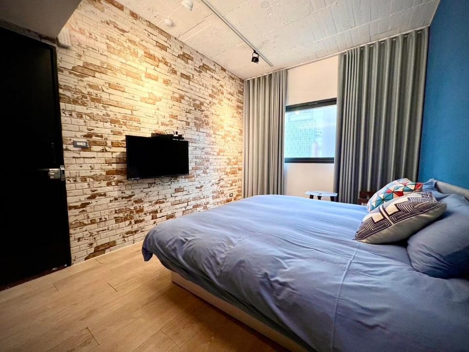 Qinghai B&B 晴海民宿 成功館 二人房Ｃ 免費停車 Apartment in Kaohsiung